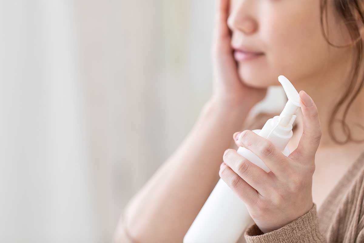 40代で化粧水をしっかり浸透させる正しいスキンケア方法