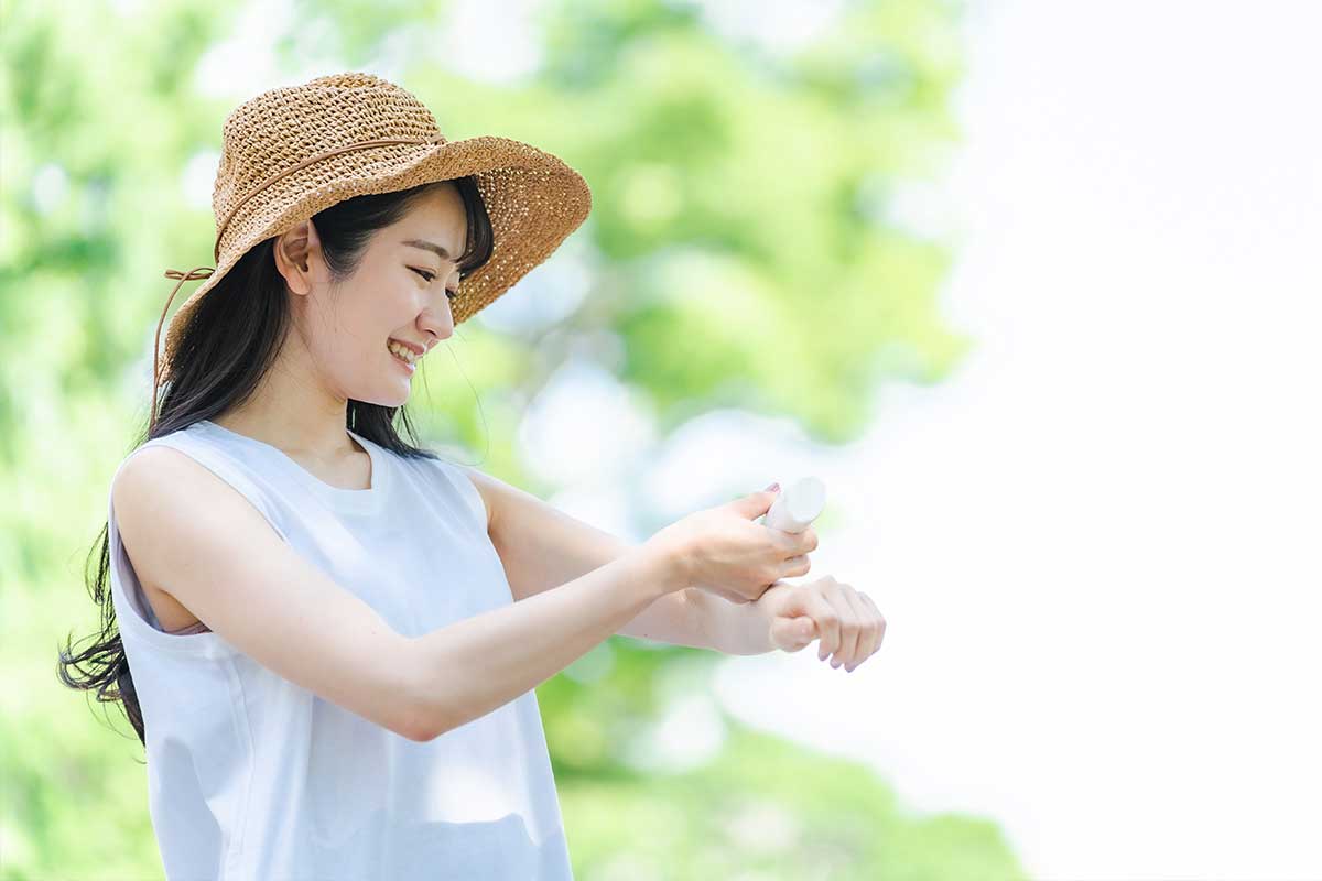 紫外線対策とスキンケアの基本、肌への影響と日焼け止めの選び方のイメージ