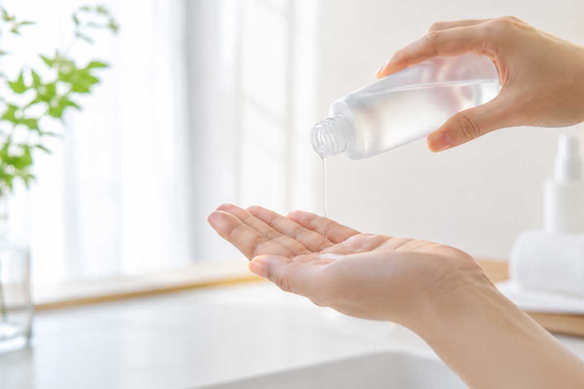エイジングケア化粧水の効果を高める使い方と順番のイメージ