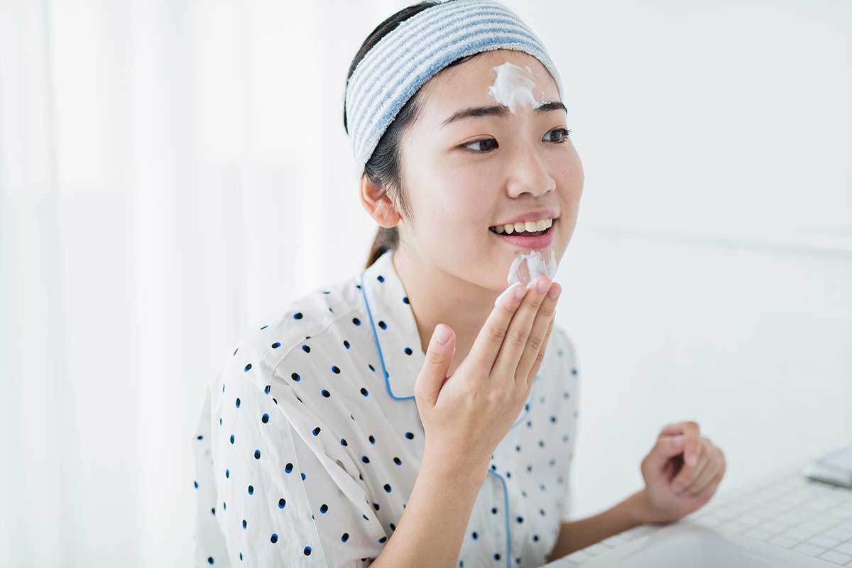 くすみケアで避けたいNG習慣と肌本来の力に寄り添う整え方のイメージ